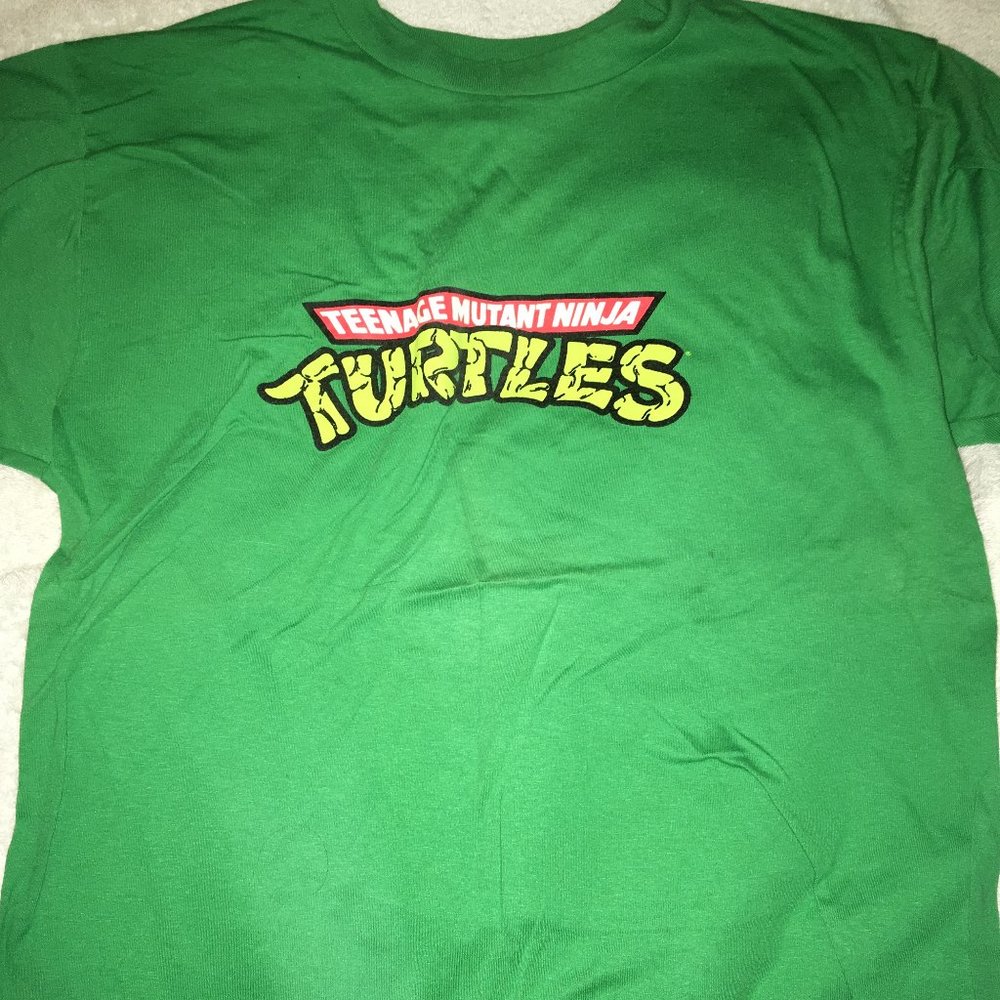 Teenage Mutant Ninja Turtles L Large T-Shirt